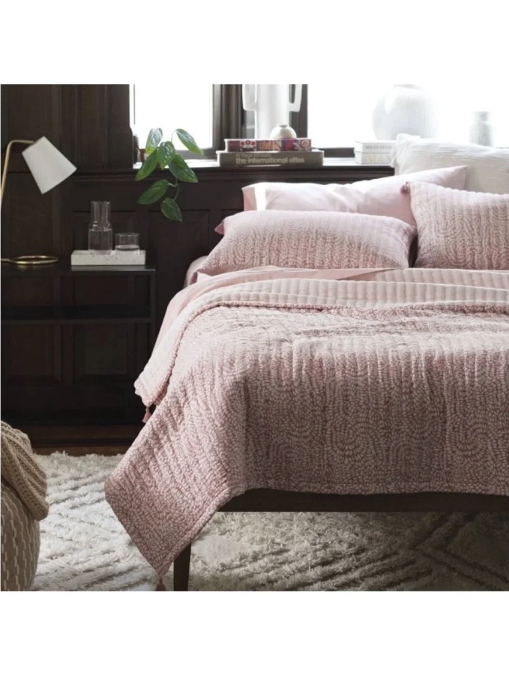 Threshold King Reversible Cotton Matelasse Cream Swirl Pattern Quilt